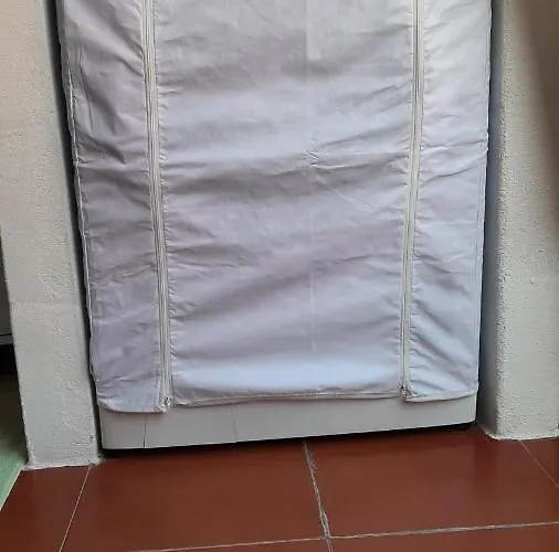 Pressi Aeroporto Costa Smeralda * 奧爾比亞